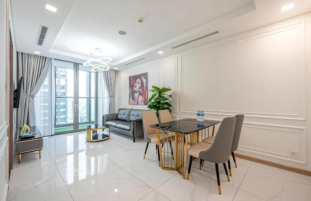 The Radisson Landmark - Vinhomes Central Park-1